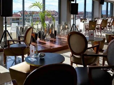 Aston La Scala בית מגורים *