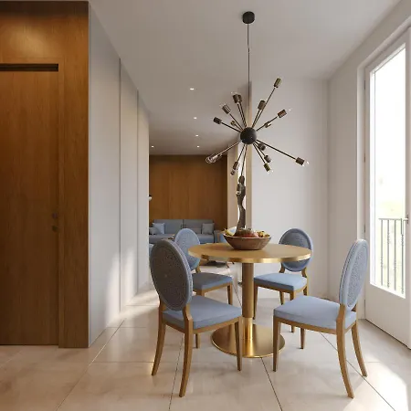 Aston La Scala 니스