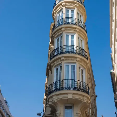 Aston La Scala Residens *