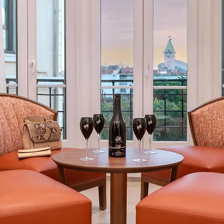 ホテル Aston La Scala ニース