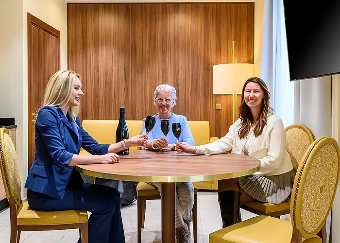 Aston La Scala 酒店