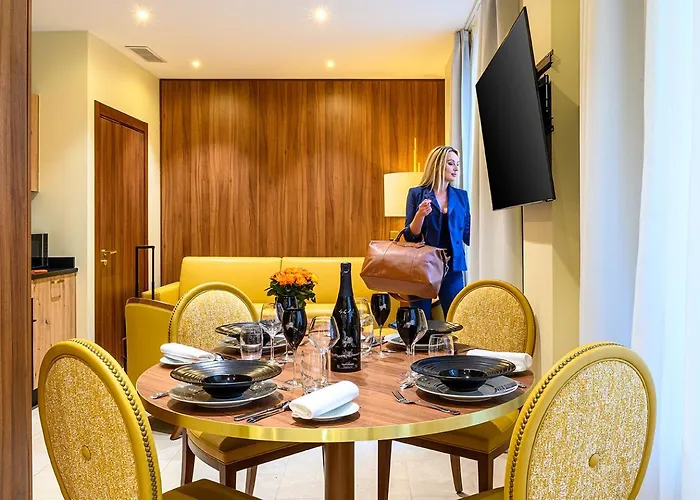 Aston La Scala 酒店