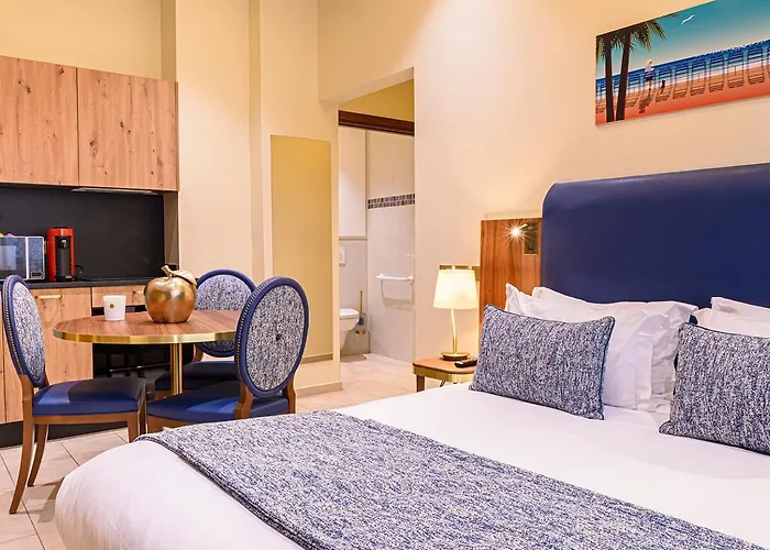 ホテル Aston La Scala ニース