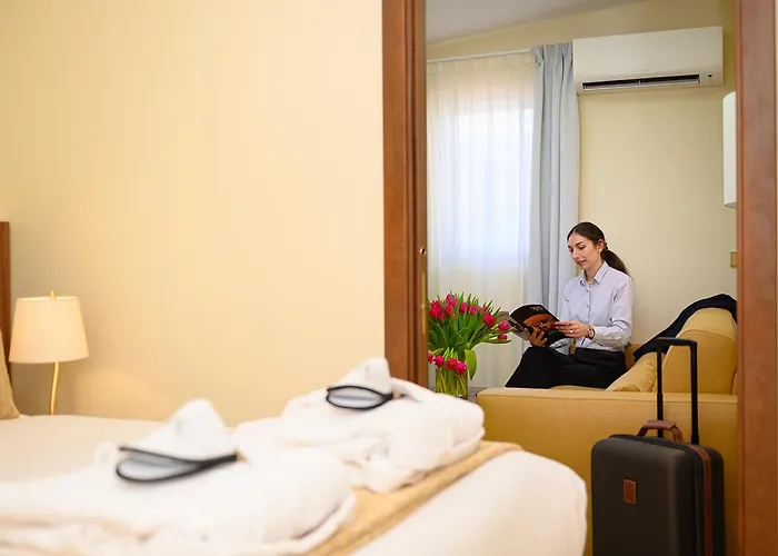 Aston La Scala * 尼斯