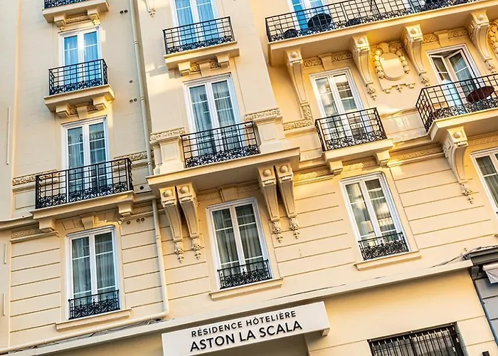 Aston La Scala ホテル *